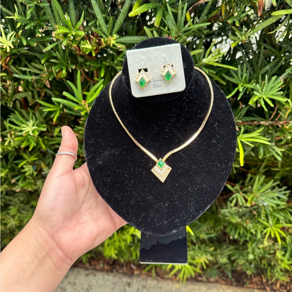 Vintage Antique Christian Dior necklace!